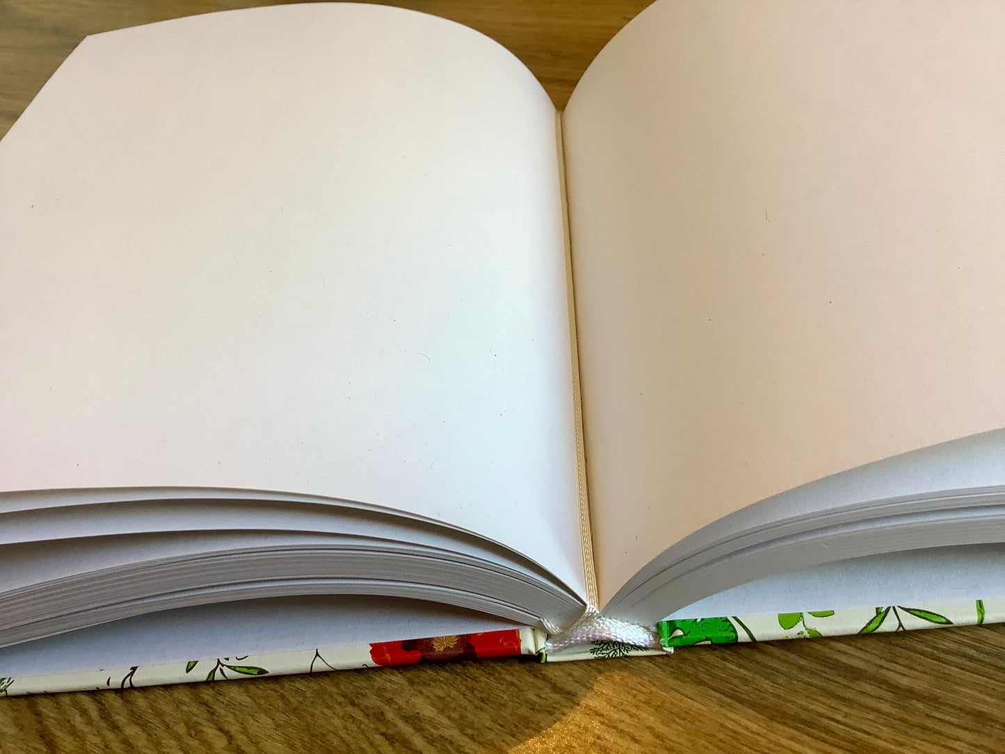 Abschließbares Tagebuch „Flora“ blanko 240S.