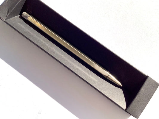 Kugelschreiber Octàgon Design silber