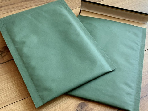 Versandtasche 15x21cm wattiert eco grün