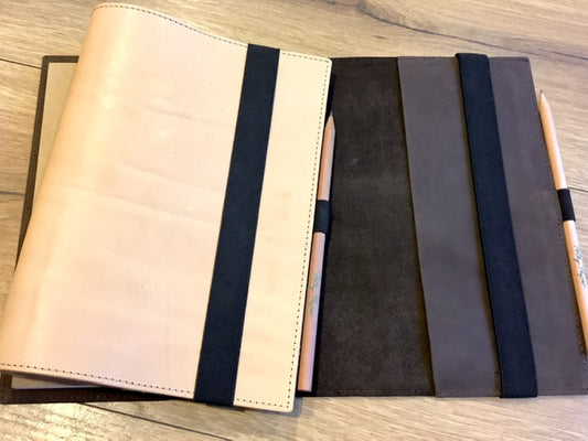 Leder-Buchhülle travel A5 Gummizug (papoutsi)