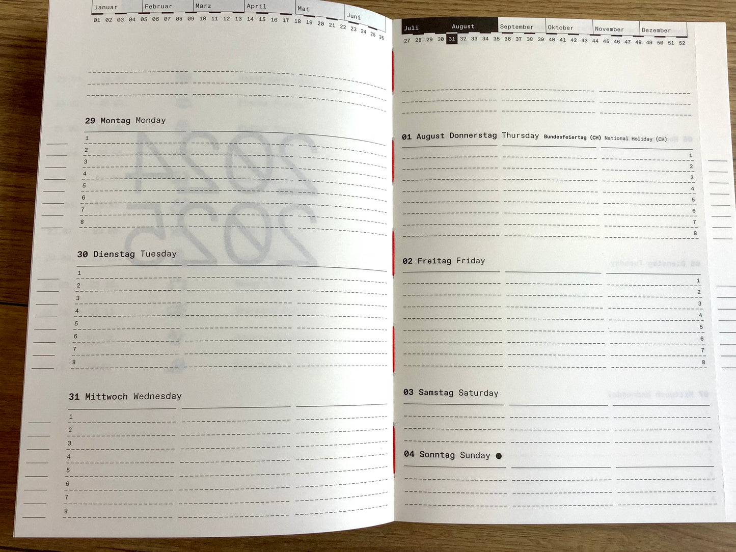 Lehrer*innenkalender ROTERFADEN 25/ 2026