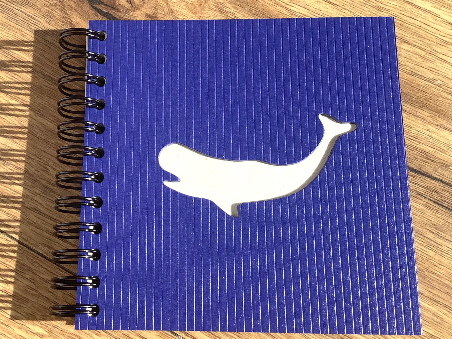 Notizbuch 10,5x10,5 blanko Wal blau