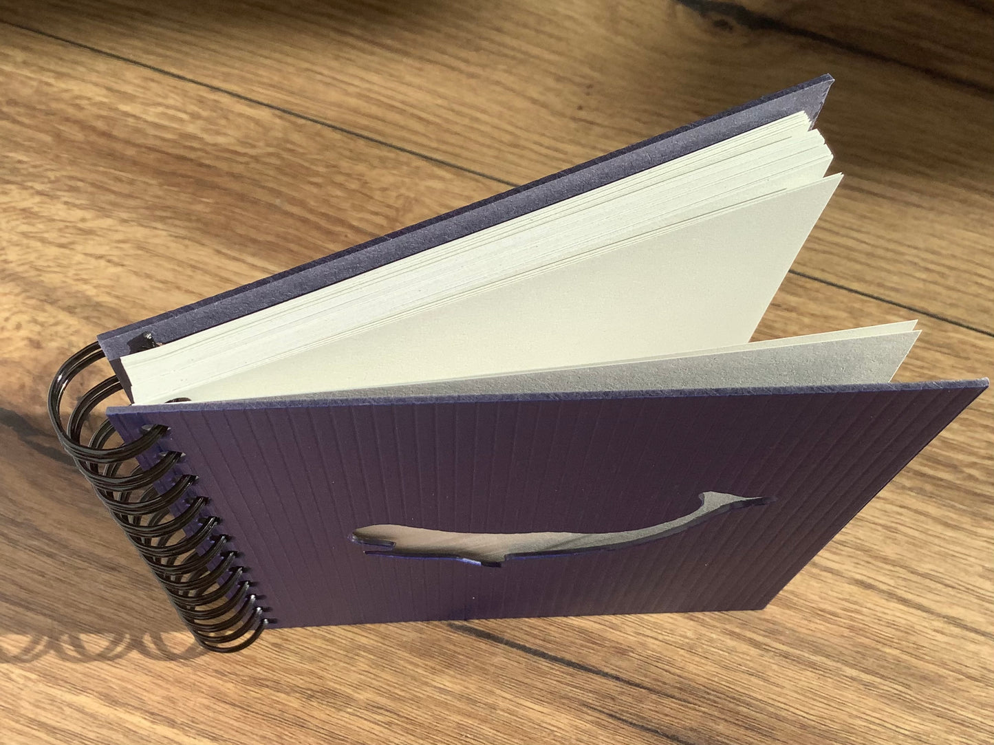 Notizbuch 10,5x10,5 blanko Wal blau