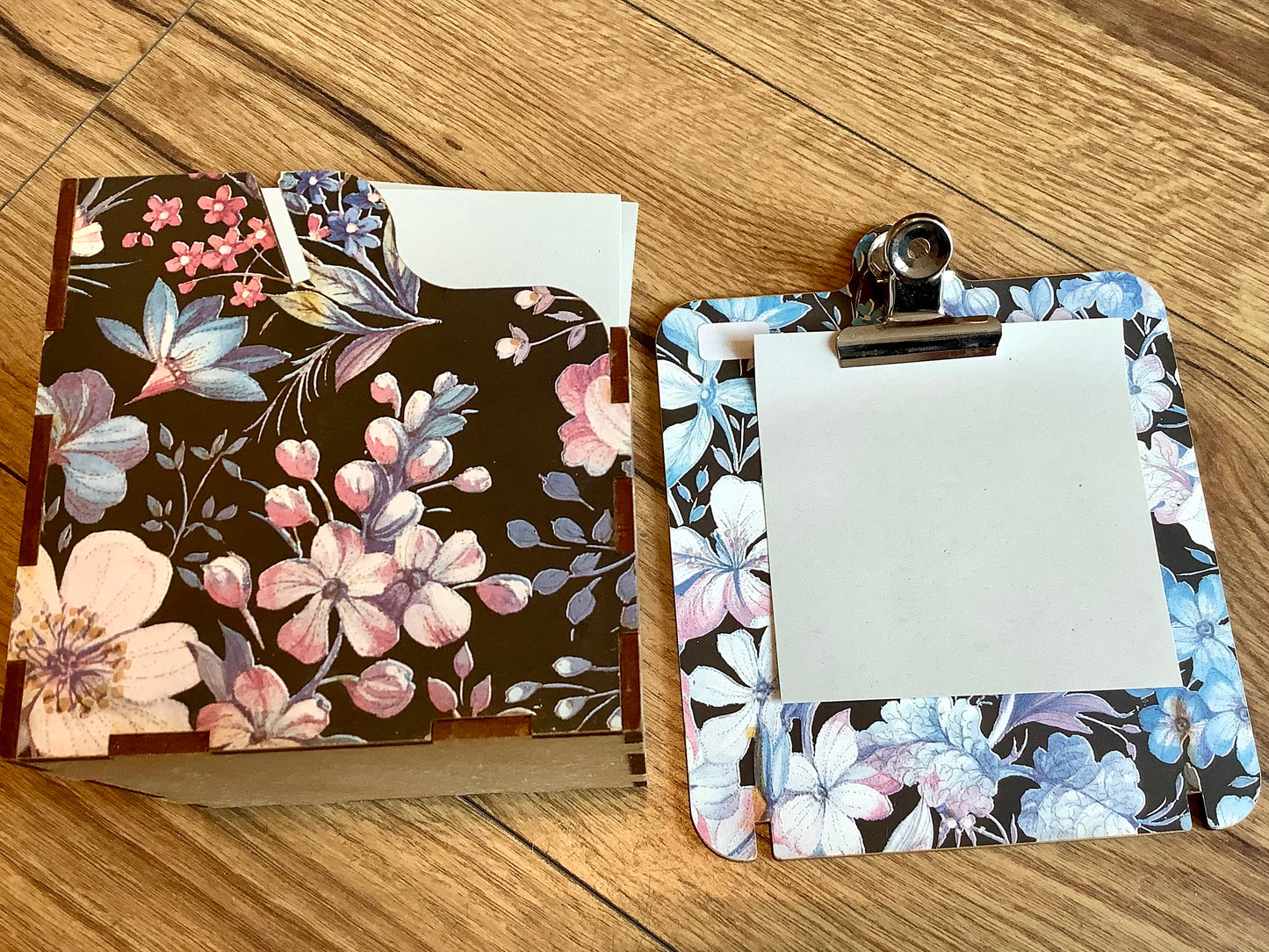 Zettelbox + Mini-Klemmbrett Sasson floral