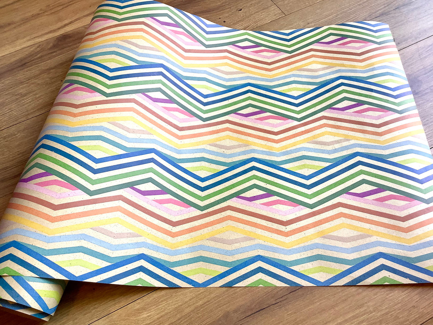 Geschenkpapier Graspapier Regenbogen 2m 50cm JUNG°