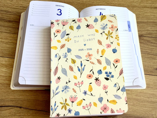 Tageskalender 1T/1S 12x17cm Schulkalender 2025/ 2026°