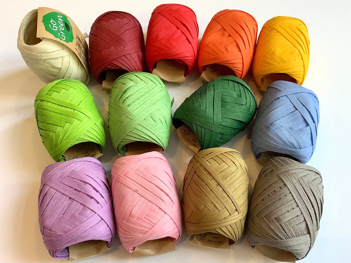 Ein 10m-Knäuel Baumwoll-Geschenkband in 13 Farben