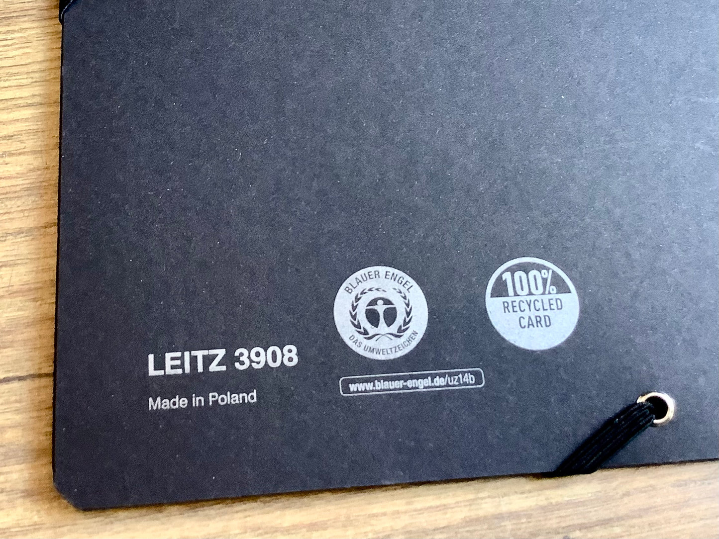 Eckspanner schwarz A4 LEITZ recycle 3908