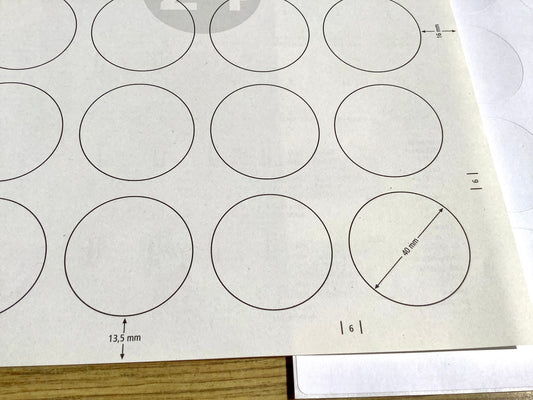 Runde selbstklebende Etiketten mit einem Durchmesser von 4cm