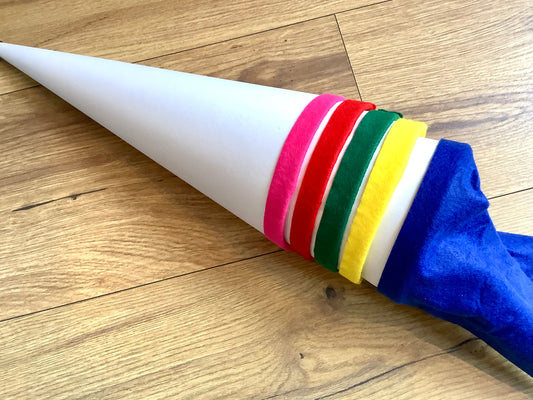 Schultüte Rohling 35cm weiß mit farbigem Filzverschluss