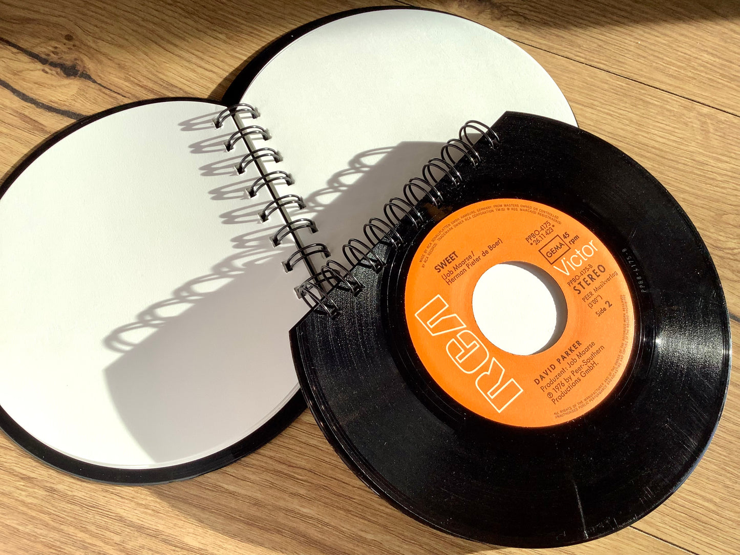 Notizbuch "Single" halbrund 80Bl Direktrecycling - Polly Paper - Umweltfreundliche Schreibwaren