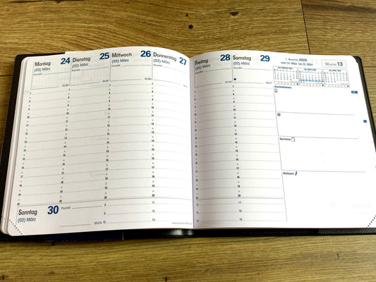 wochenkalender Executif-16x16 offen