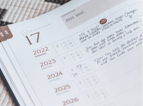 10-Jahre-Kalender Tagebuch A4 (ridó)