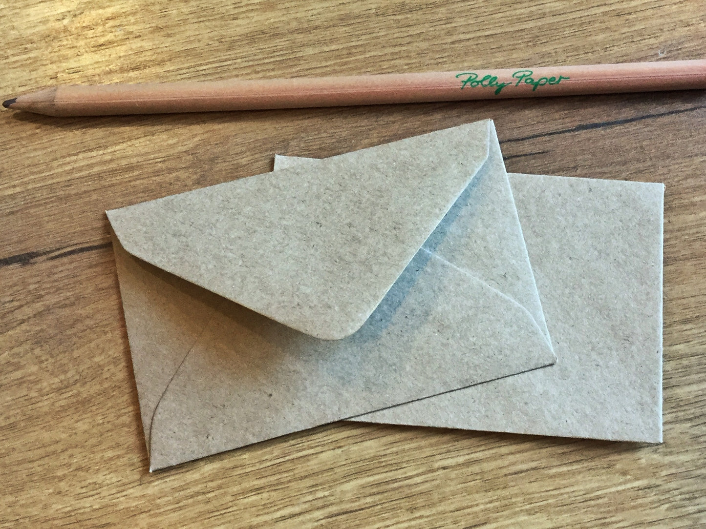 Briefumschlag Mini-Kuvert braun RC 62x94mm°