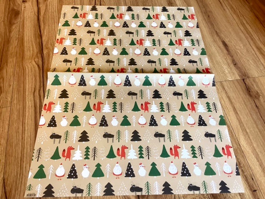Weihnachtswald Geschenkpapier