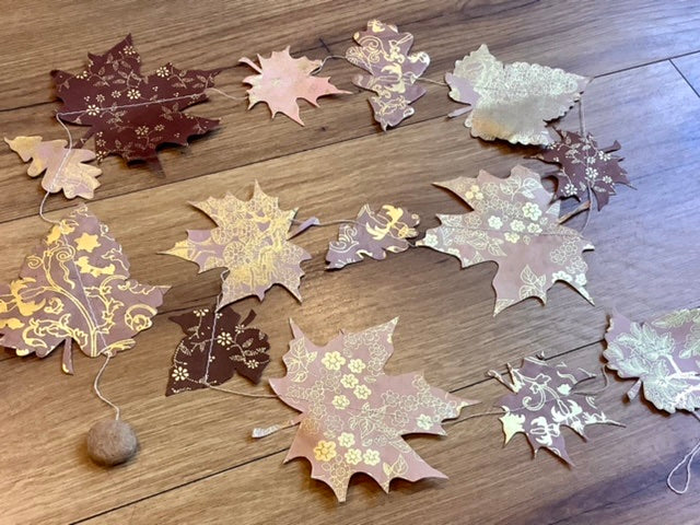 Papier-Mobile Blätter Herbst Lamali
