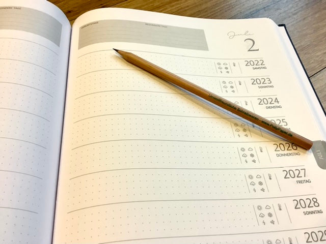 10-Jahre-Kalender Tagebuch A4 (ridó)