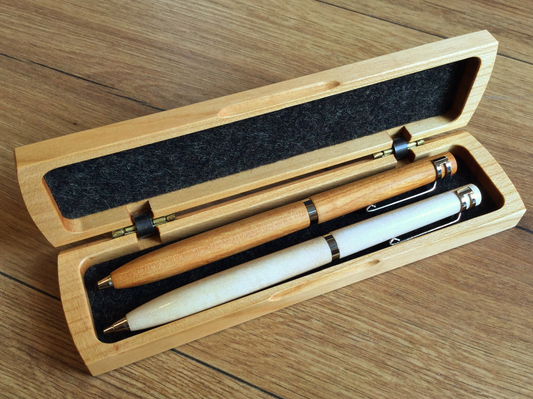 Stiftetui Kirschholz Filz (SW) - Polly Paper