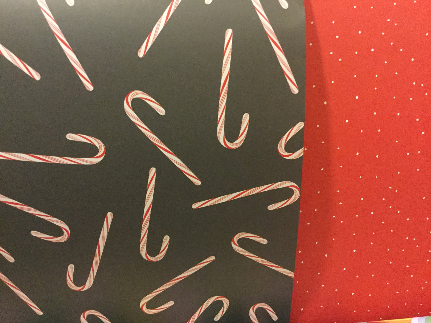 Geschenkpapier Zuckerstangen (My Pretty Circus)