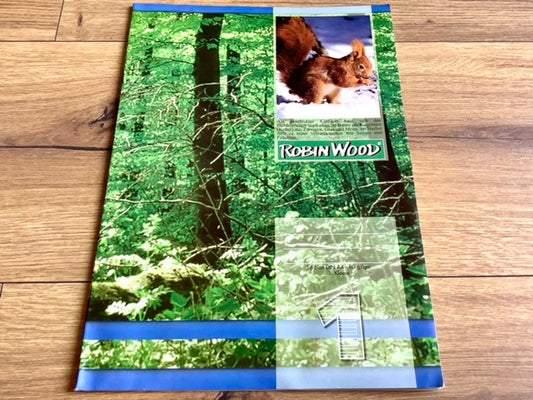 A4-Schulheft mit Wald und Eichhörnchen auf dem Umschlag