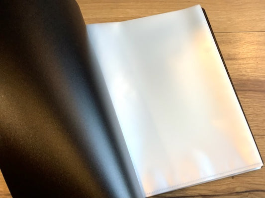 Schwarze Sichtmappe von LEITZ - bei Polly Paper - Umweltfreundliche Schreibwaren