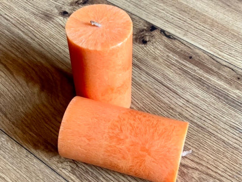 Stumpenkerze groß 6,4x13,5cm Stearin orange