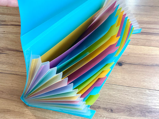 Bunte Fächermappe aus Recycling-PP Exacompta
