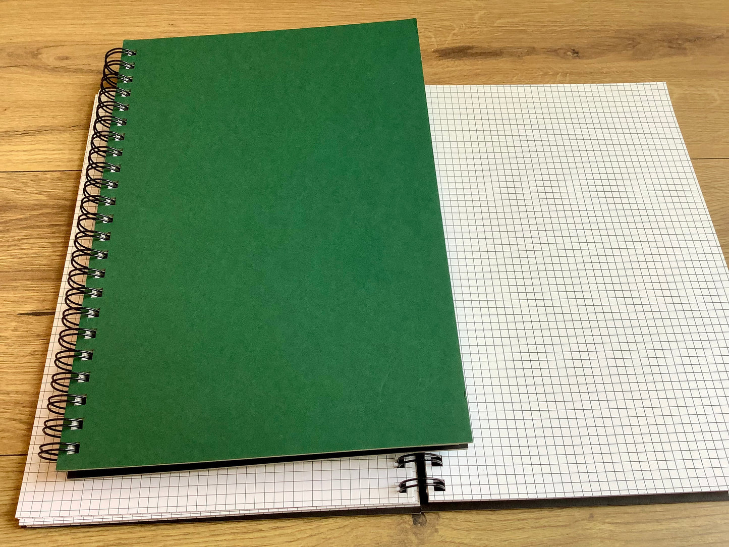 Spiralbuch A4 kariert 90Bl. Feldbuch 90g/m² °