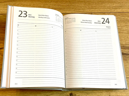 Tageskalender A5 1T/1S grau Zettler 2026