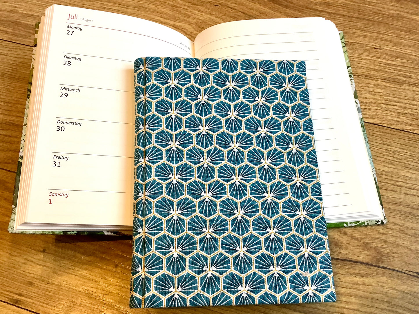 Wochenkalender B6 Stoff 1W/1S 12x16 2026 Kaspar Hauser