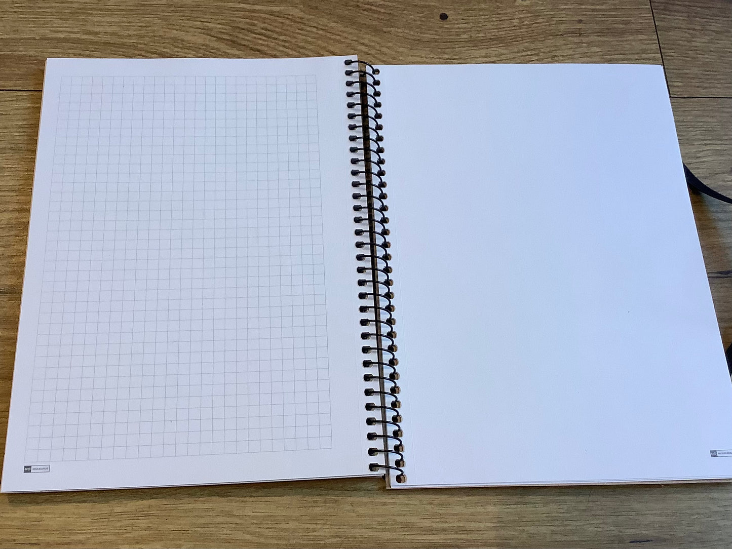 Wochenplaner Spiralkalender A5 Miquelrius kraft 2026