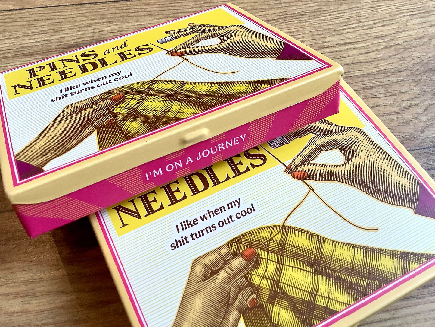 Pocket Box Pins & Needles Dose 11x 7x1,5cm