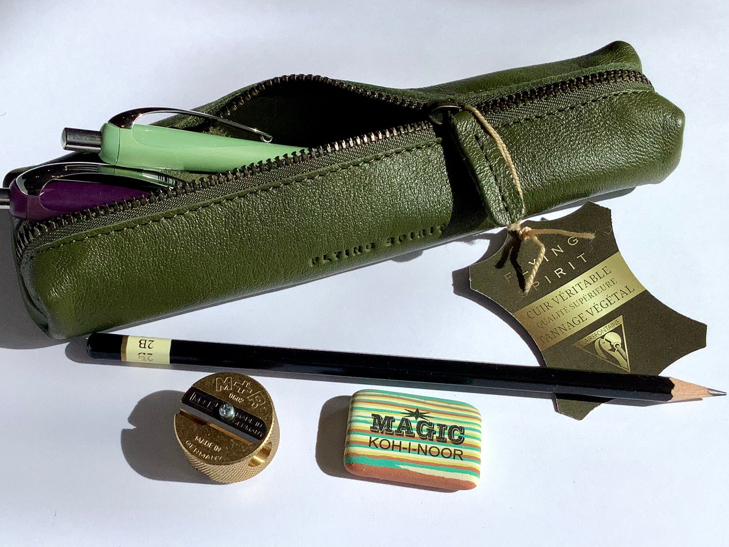 Stifteetui Leder vegetab. olivgrün 19 x 2,5cm