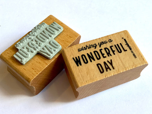 Stempel "Wishing you a Wonderful Day" (Cats on apple.)