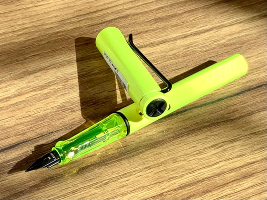 Füller Safari LAMY neongelb M special edition