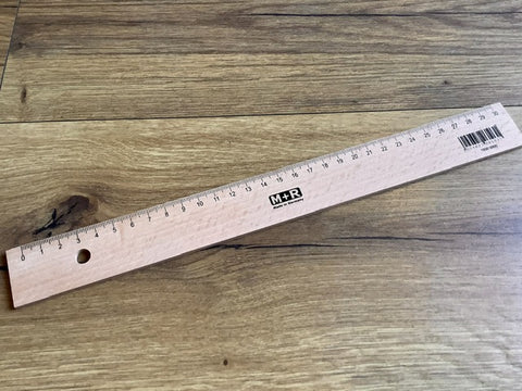 Holzlineal 30cm Buche M+R