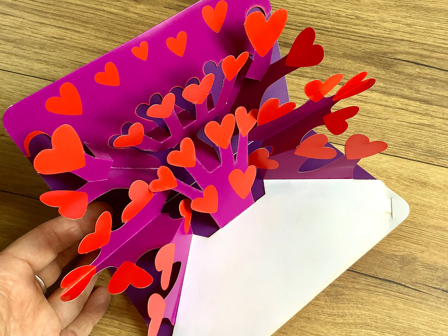 3D Pop-Up-Karte "Ganz viel Herz" Gollnow