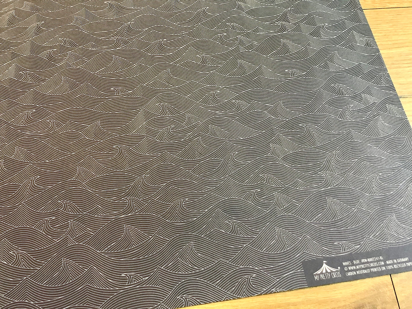 Geschenkpapier Wellen blau (My Pretty Circus)