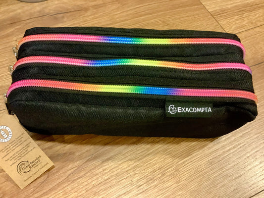 Stiftetasche Recycling schwarz mit Regenbogen-Reißverschluss