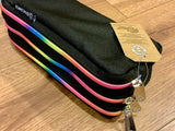 Stiftetasche Recycling schwarz mit Regenbogen-Reißverschluss
