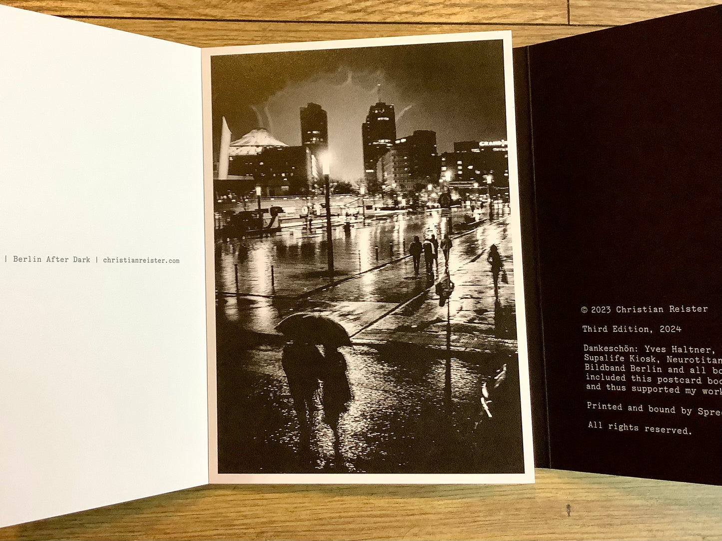 Postkarten-Buch Set „Berlin After Dark“ 20x sw