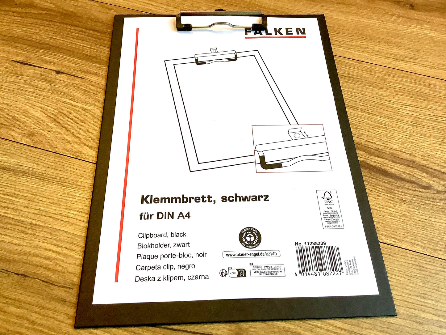 Klemmbrett schwarz Recyclingpappe Falken
