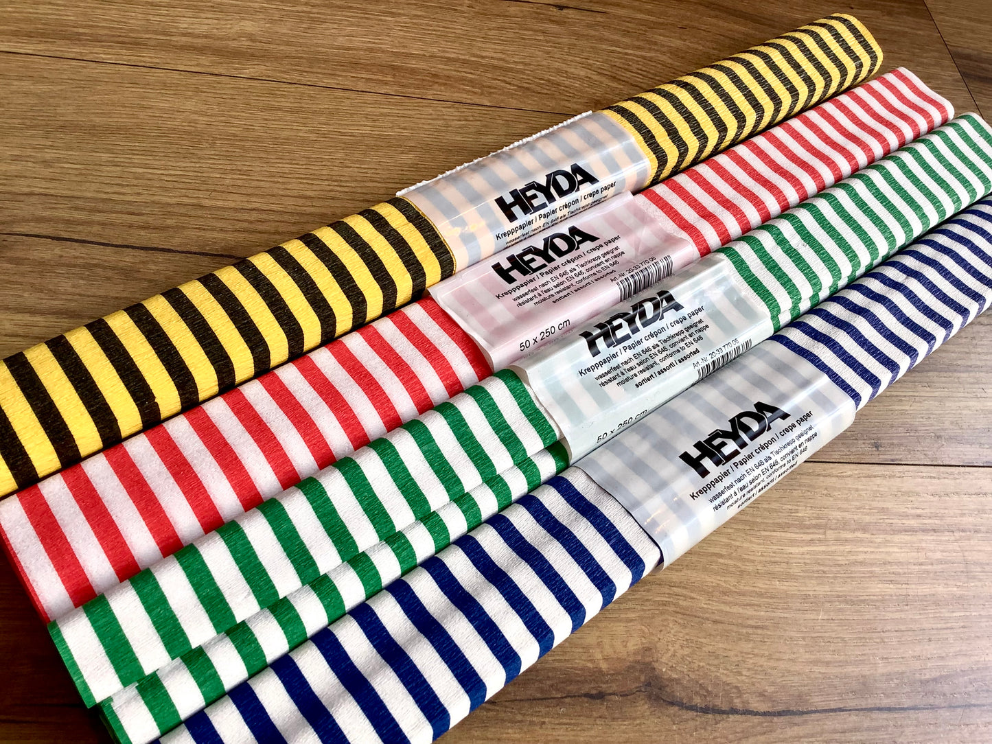 Krepppapier geringelt Rolle 50x250cm