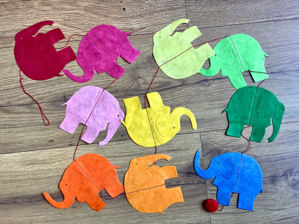 Papier-Mobile Elefanten bunt 1,5m (Lamalí)