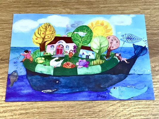 Postkarte mit Kinder-Illustration Trauminsel auf Blauwal mit buntem Garten und Häuschen