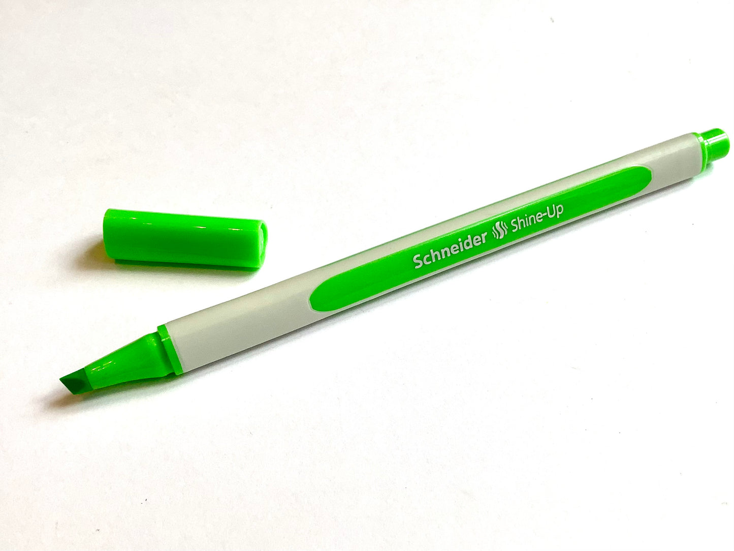 Dünner Textmarker in 4 Farben aus Bioplastik - Bürobedarf in Berlin-Mitte