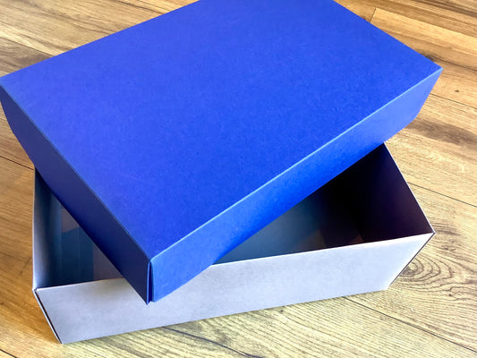 Buntbox grau mit blauem Deckel