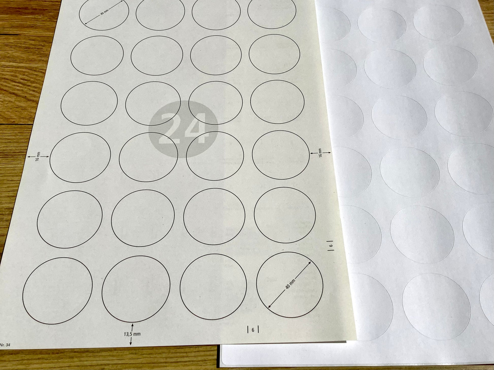 Runde selbstklebende Etiketten mit einem Durchmesser von 4cm