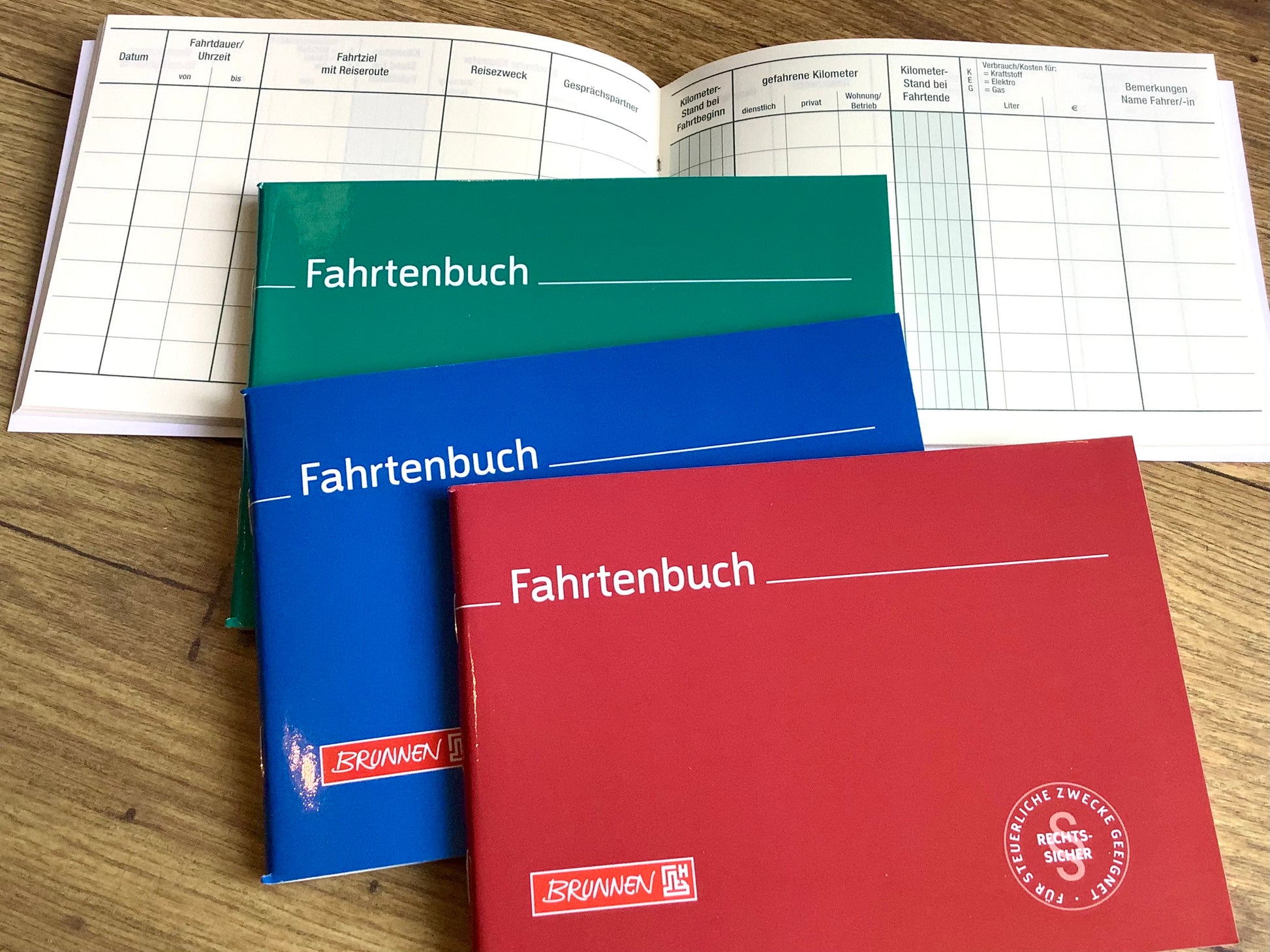 Kleines Fahrtenbuch A6 quer in rot, blau und grün