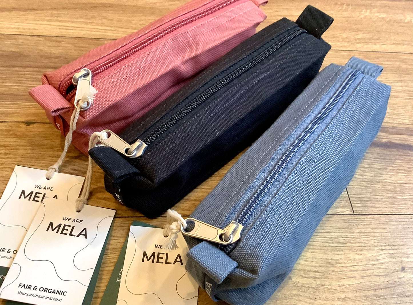 3 Schlampertaschen aus Bio-canvas mit Reißverschluss von melawear in altrosa, blau und schwarz